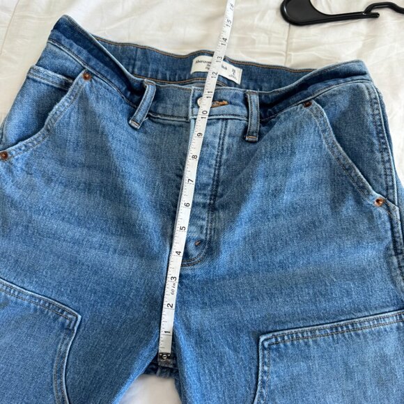 Abercrombie & Fitch The Dad High Rise Jeans - Picture 9 of 9